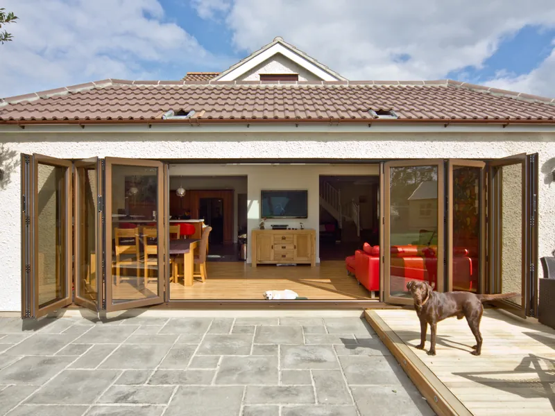 Bifold Swiss Cottage