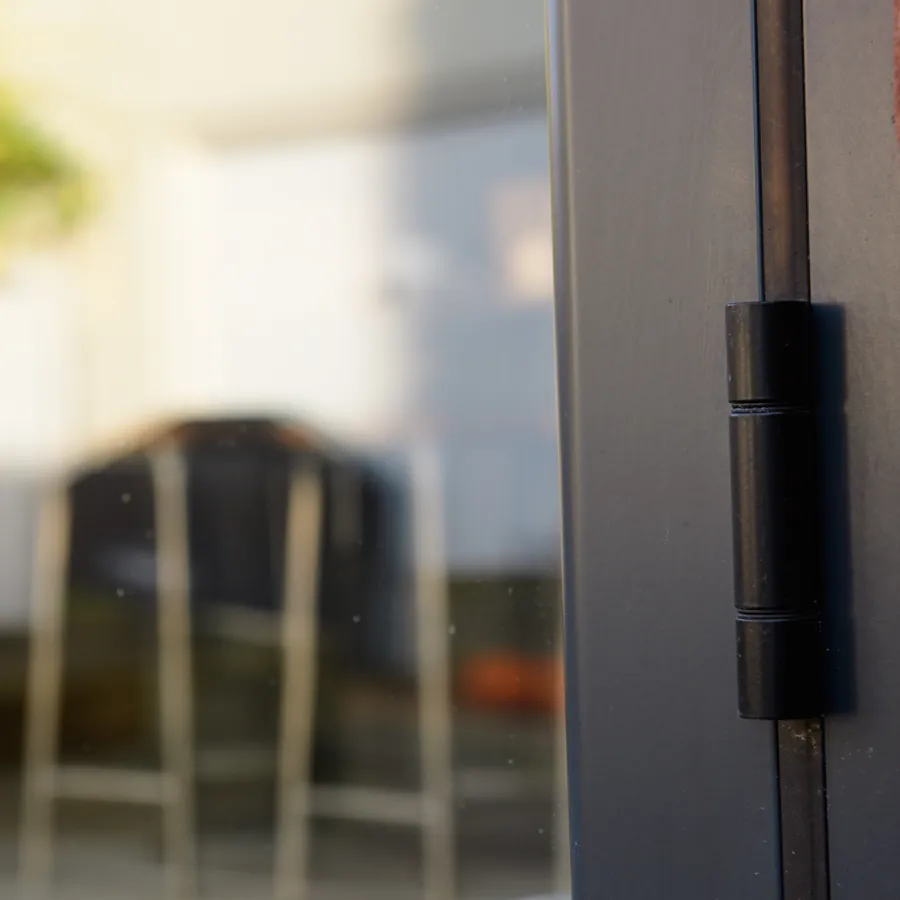 Bifold Swiss Cottage